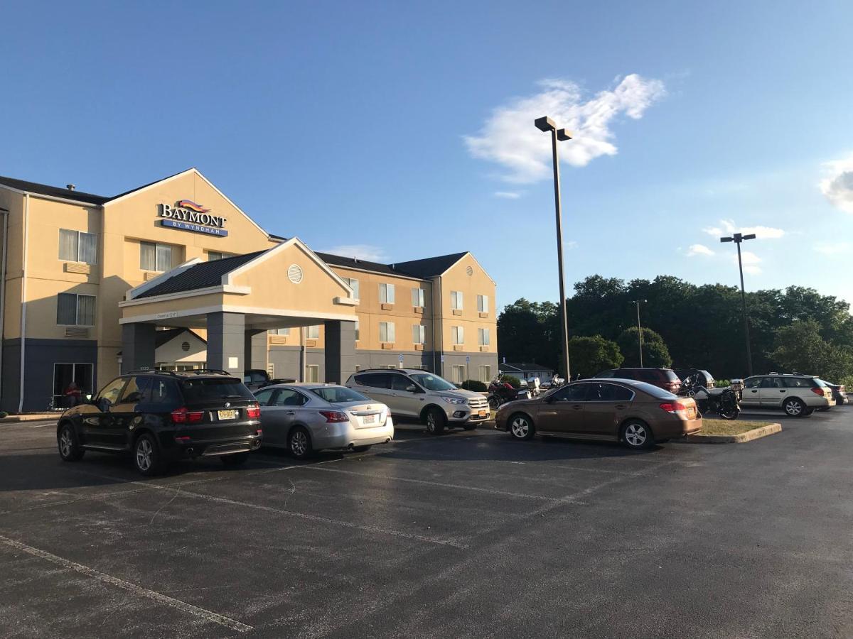 Baymont By Wyndham Chambersburg Hotel Exterior photo